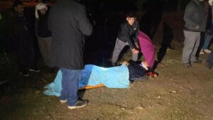 kastamonuda tur midibusu devrildi cok sayida yarali PkEupgpU.jpg